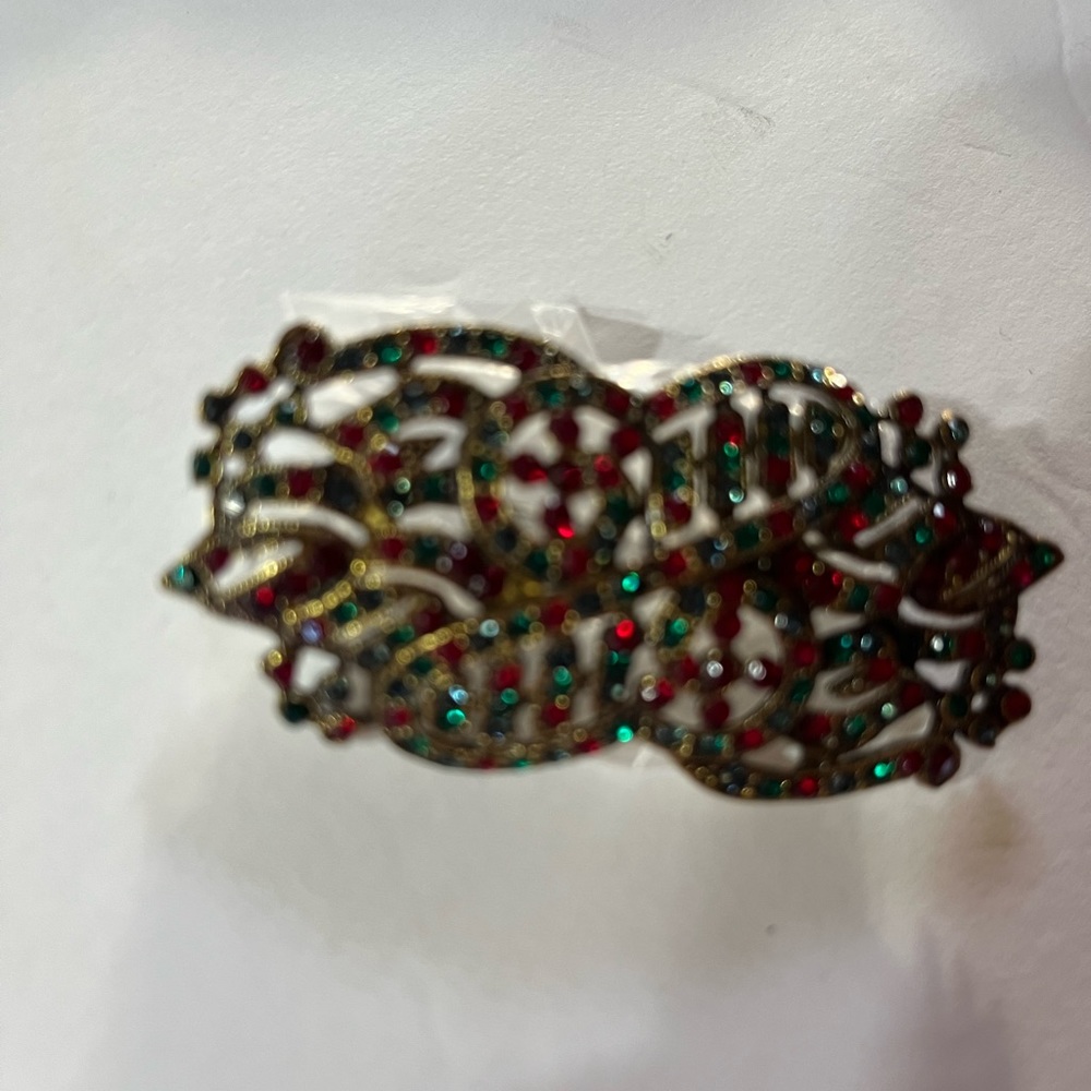 Vintage ROCOCO Signed Red Green Rhinestone Brooch Pin - Picture 9 of 13